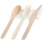 set furculita lingura cutit si servetel