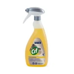 Flacon Cif Pro Formula Degresant Puternic 750ml cu pulverizator, destinat curățării grăsimii și murdăriei din bucătăriile profesionale.