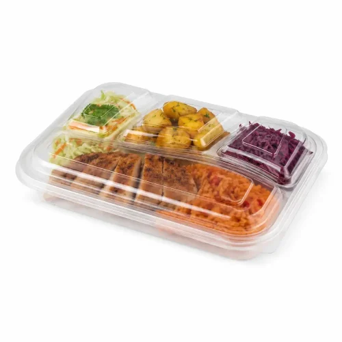 Caserolă cu 4 compartimente și capac transparent cu preparate takeaway